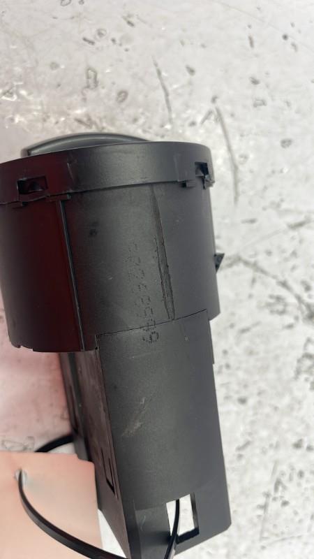 Commande de phare VOLKSWAGEN POLO 4 PHASE 1 Essence - 1