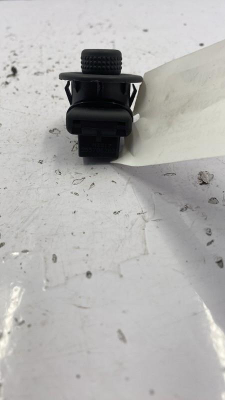 Commande retroviseurs DACIA DUSTER 1 PHASE 2 Diesel - 1
