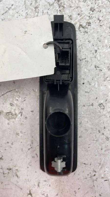 Interruttore lavacristalli posteriore sinistro RENAULT MEGANE 3 PHASE 1 BREAK Diésel - 1