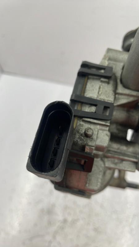Motore tergicristallo anteriore VOLKSWAGEN POLO 4 PHASE 1 Gasolina - 1