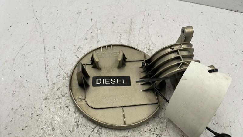 Trappe d'essence KIA CARENS 3 Diesel - 1