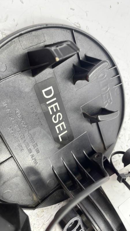 Trappe d'essence KIA CARENS 3 Diesel - 1