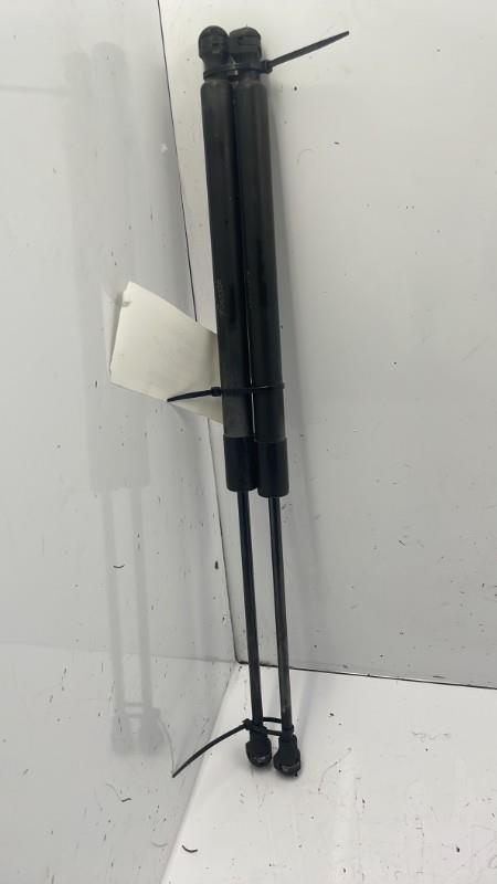 Verin de coffre RENAULT CLIO 4 PHASE 1 Diesel - 1