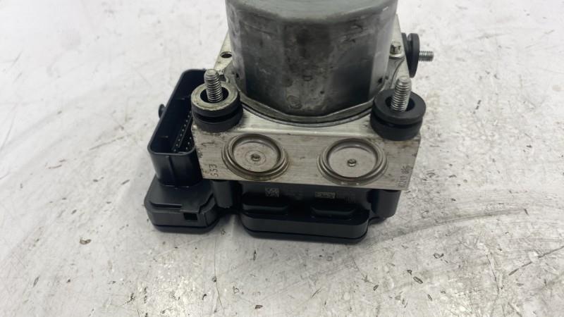 Blocco ABS (antibloccaggio freni) AUDI A1 1 SPORTBACK PHASE 1 Gasolina - 1