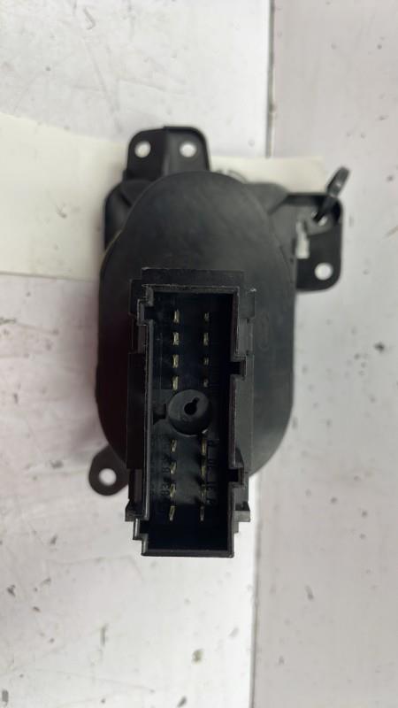 Commande de phare FORD FIESTA 5 PHASE 1 Diesel - 1