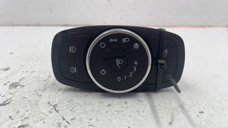 Commande de phare FORD FOCUS 4 PHASE 1 Essence - 1