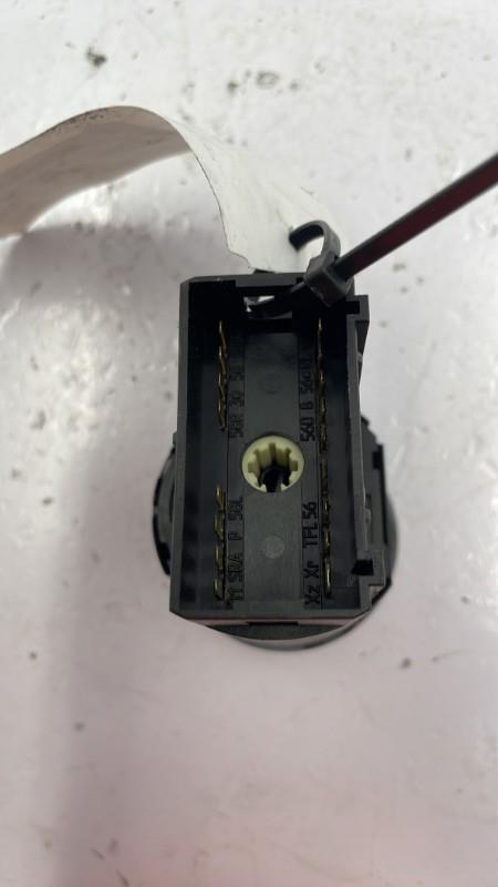 Commande de phare VOLKSWAGEN POLO 4 PHASE 2 Diesel - 1