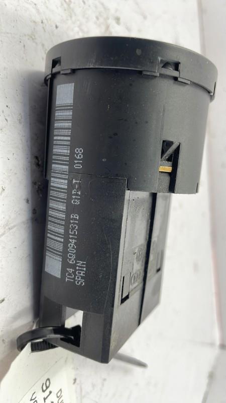 Commande de phare VOLKSWAGEN POLO 4 PHASE 2 Diesel - 1