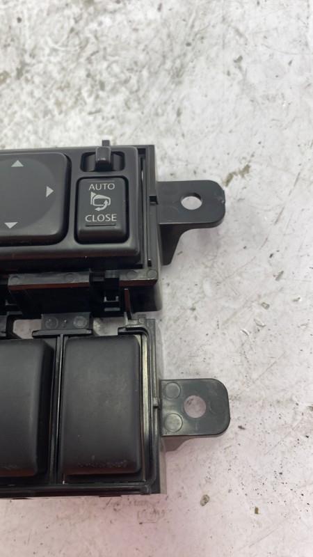 Commande retroviseurs NISSAN JUKE 1 PHASE 1 Diesel - 1
