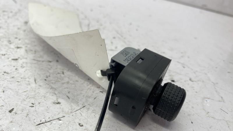 Commande retroviseurs SEAT ALTEA XL PHASE 1 Diesel - 1