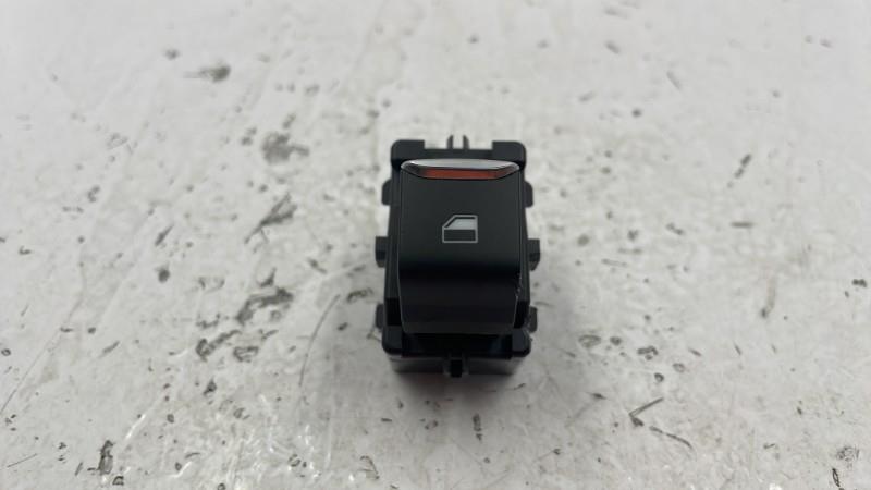 Interruttore lavacristalli posteriore sinistro FORD FOCUS 4 PHASE 1 Gasolina - 1