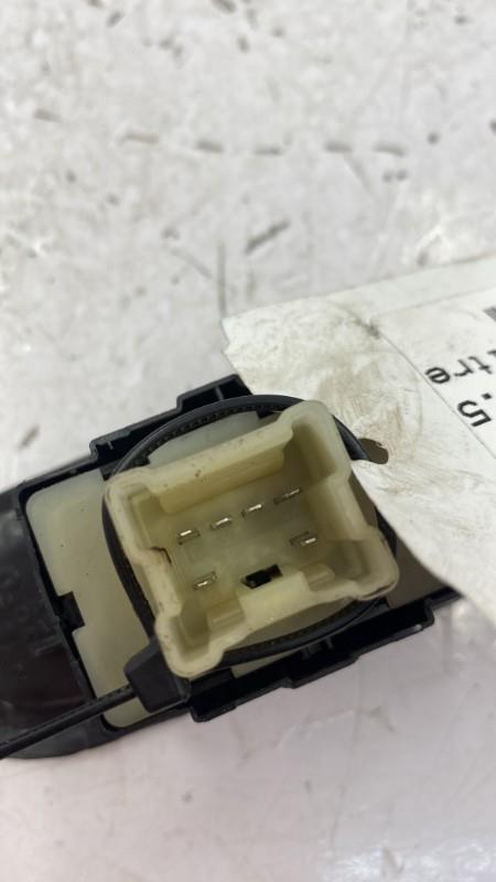 Interruttore lavacristalli posteriore sinistro DACIA DUSTER 1 PHASE 2 Diésel - 1