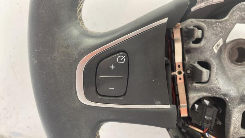 Volant RENAULT CLIO 4 PHASE 1 Essence - 1