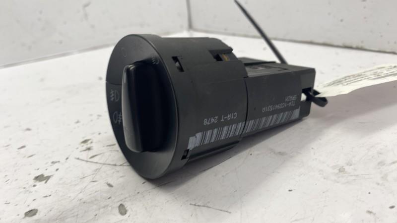 Commande de phare VOLKSWAGEN GOLF 4 Essence - 1