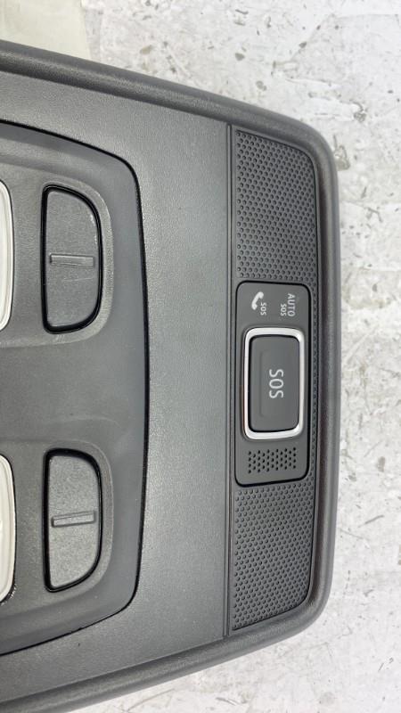 Eclairage de plafonnier RENAULT CLIO 5 PHASE 1 Essence - 1