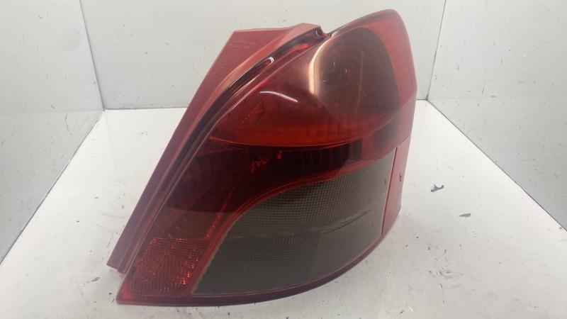 Fanale posteriore principale destro (luci) TOYOTA YARIS 2 PHASE 1 Gasolina - 1
