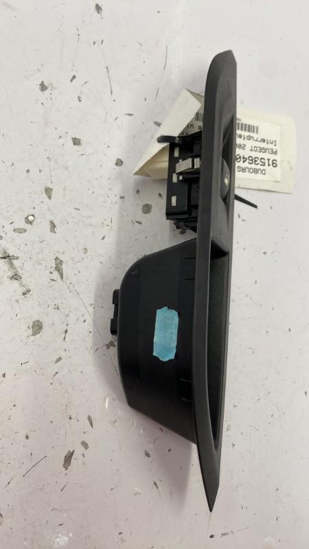 Interruttore lavacristalli posteriore destro PEUGEOT 2008 2 Gasolina - 1