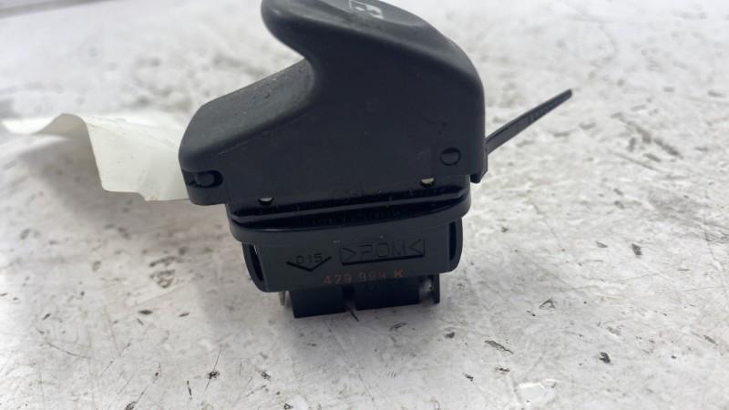 Interruttore lavacristalli anteriore destro RENAULT MEGANE 1 PHASE 2 COUPE Gasolina - 1