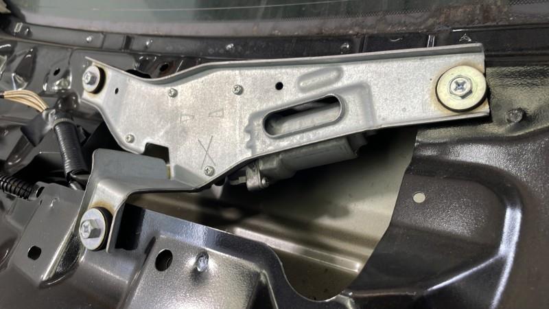 Portabagagli/Portellone posteriore NISSAN NOTE 1 PHASE 1 Gasolina - 1