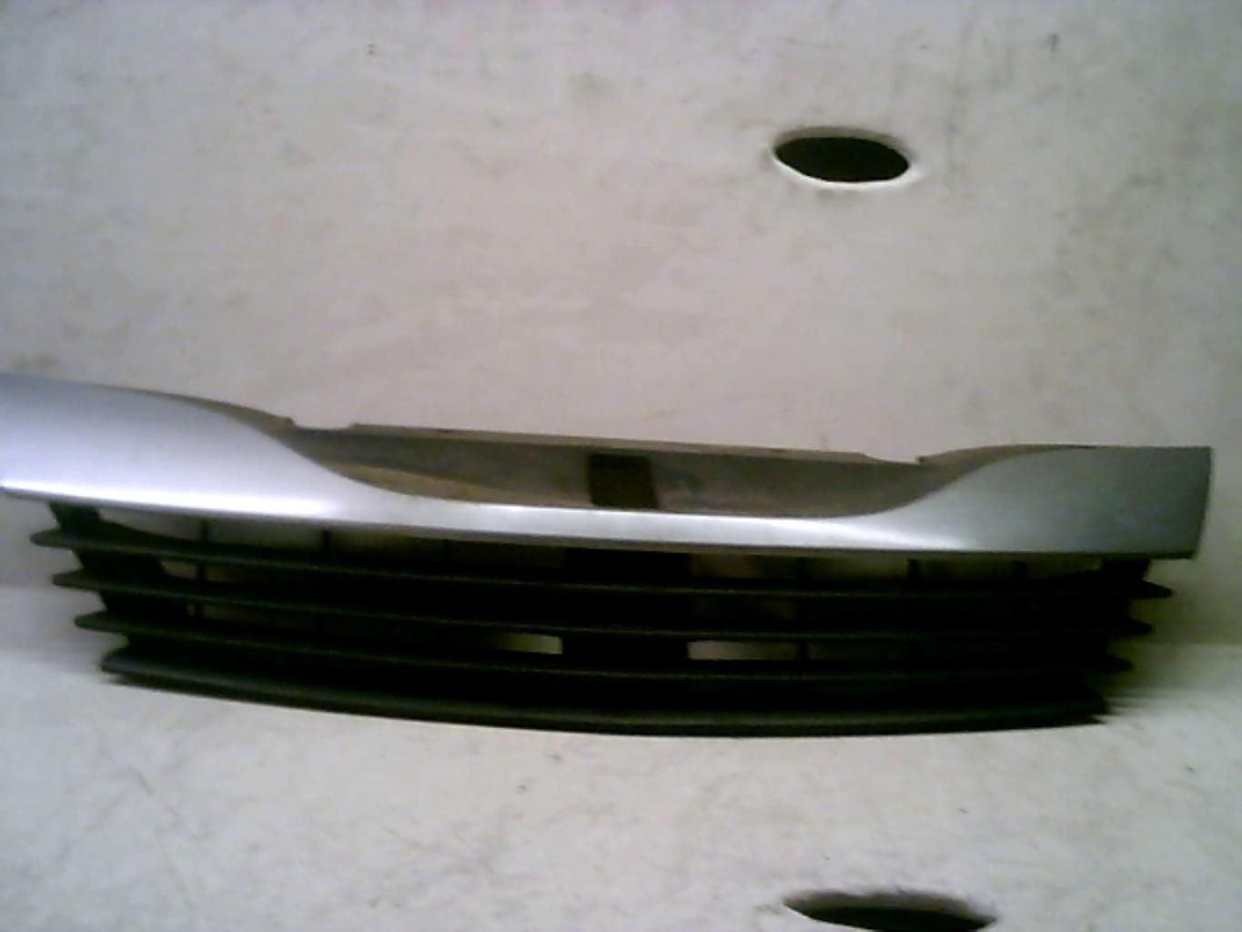 Calandre RENAULT LAGUNA 2 PHASE 1 Diesel - 1