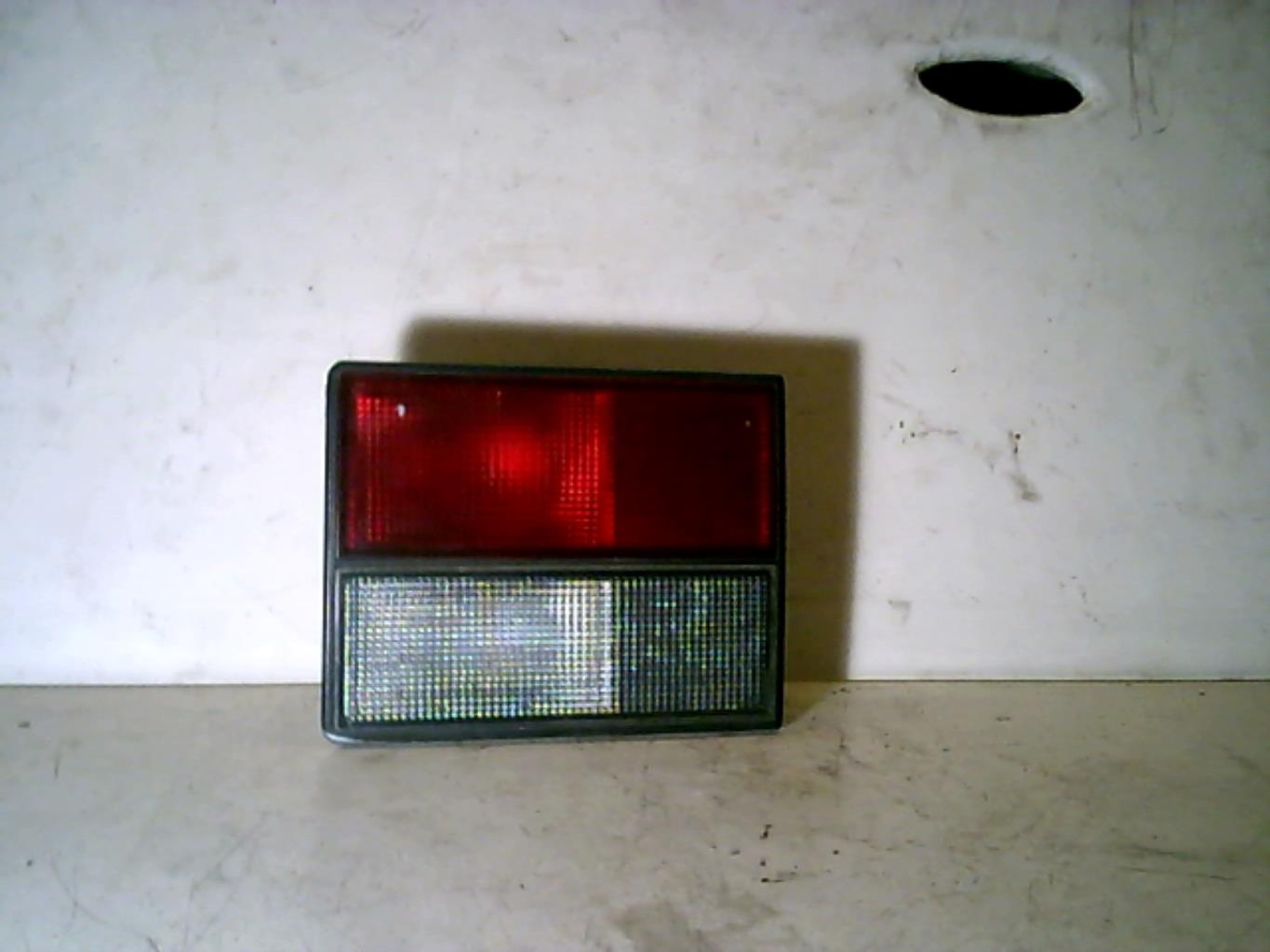 Feu arriere secondaire droit (feux) RENAULT R21 PHASE 2 BREAK Diesel - 1