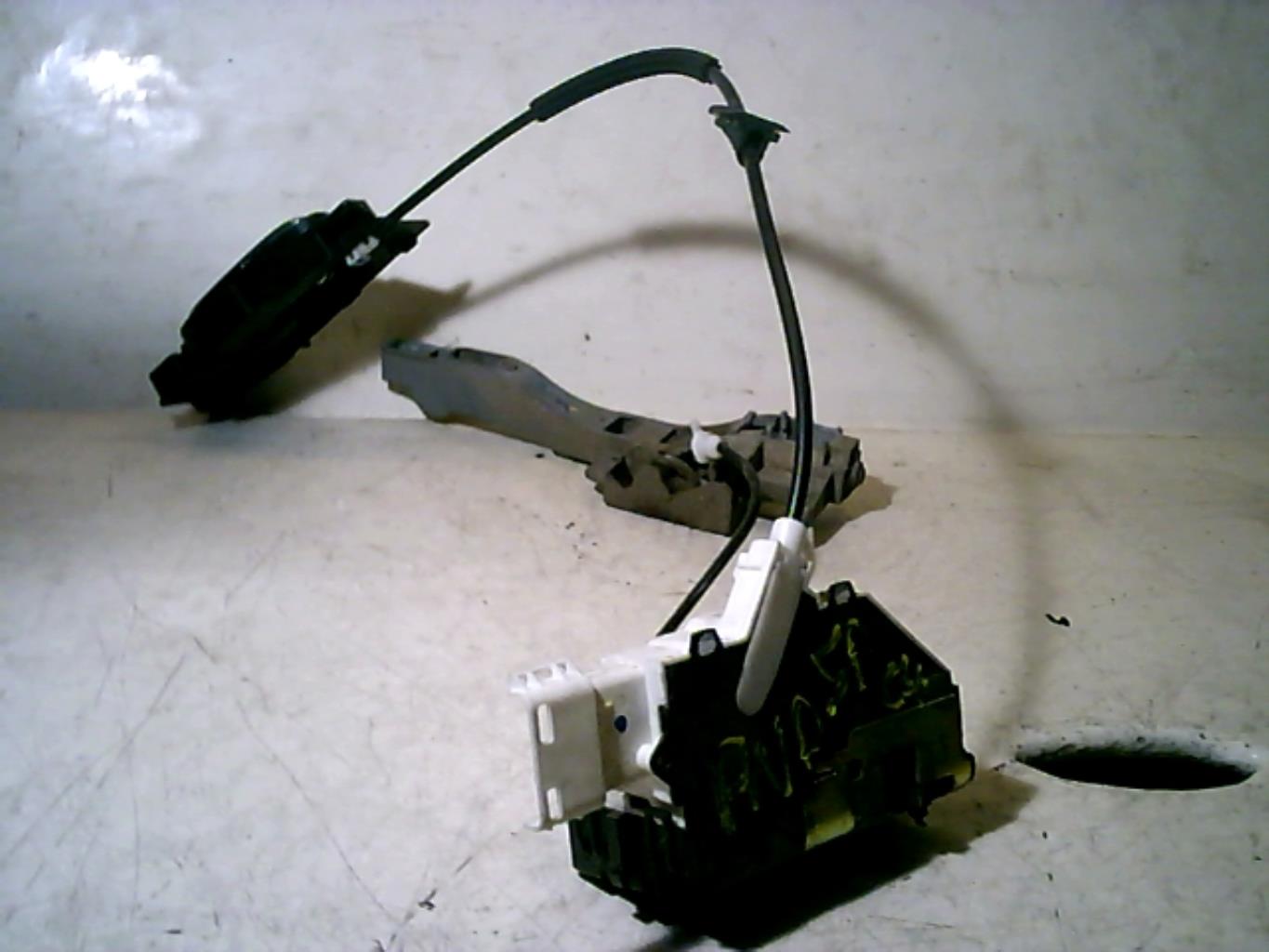 Serrure avant droit CITROEN C4 1 PHASE 1 Diesel - 1