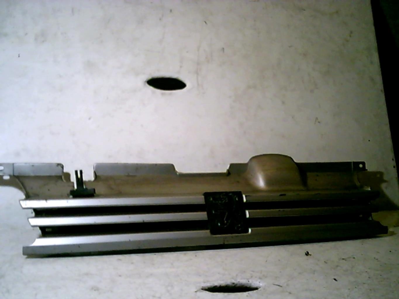 Calandre PEUGEOT 405 PHASE 2 Essence - 1