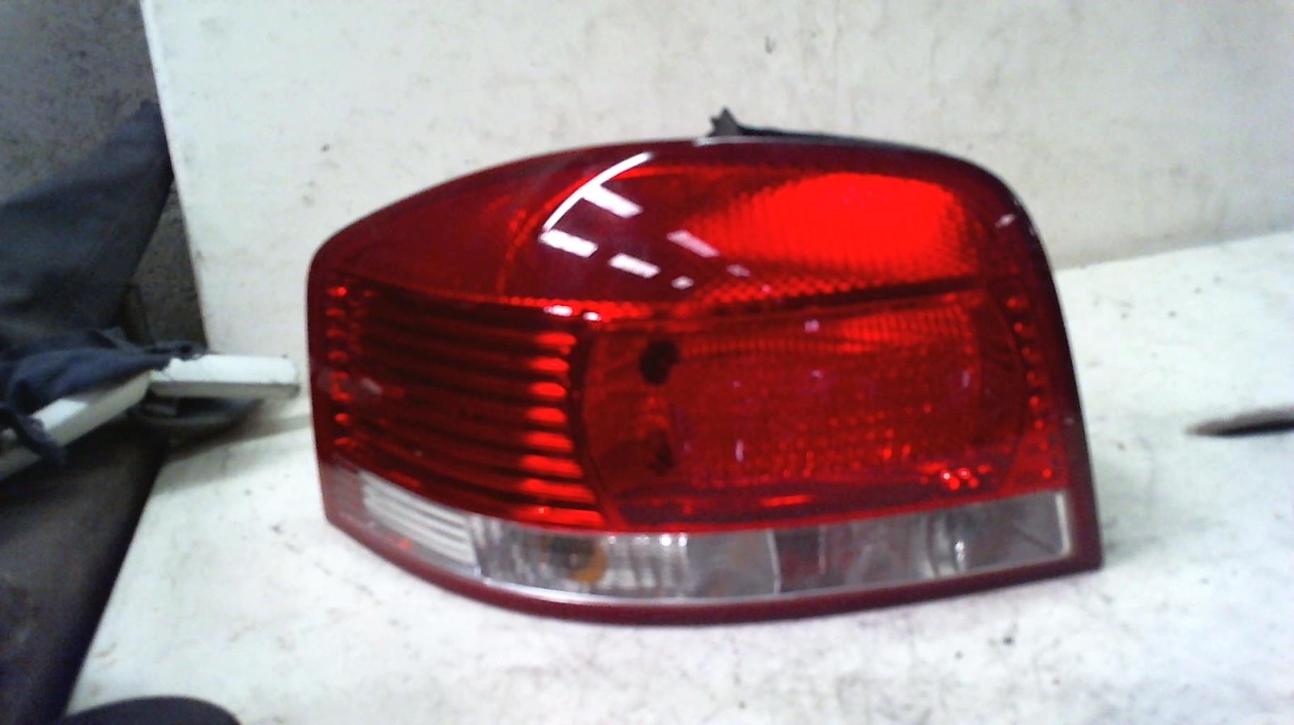 Feu arriere principal gauche (feux) AUDI A3 2 PHASE 1 Diesel - 1