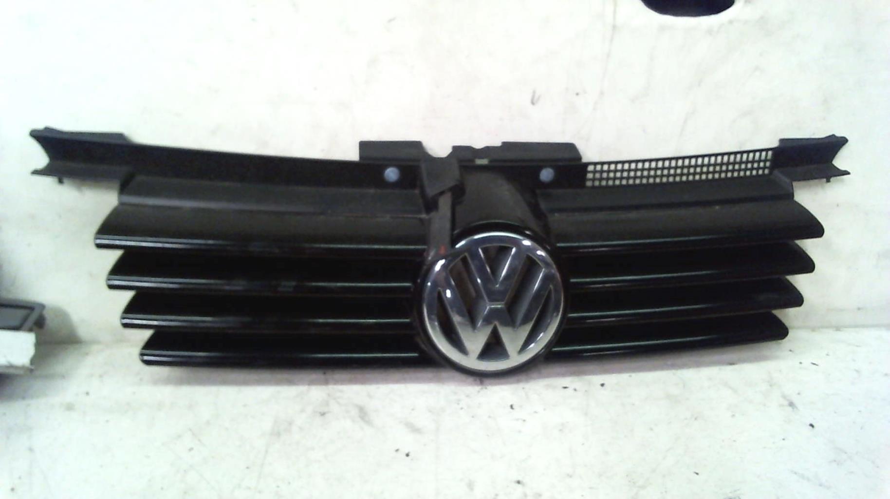 Calandre VOLKSWAGEN BORA Essence - 1