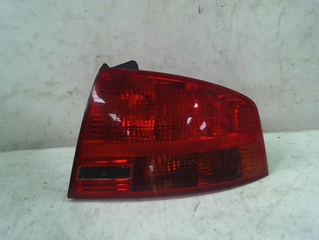 Feu arriere principal droit (feux) AUDI A4 2 PHASE 2 Diesel - 1
