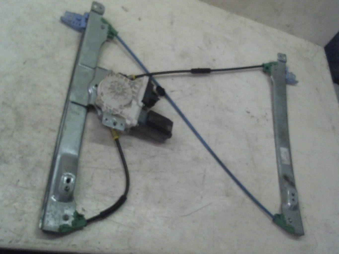 Vitre avant droit CITROEN C2 PHASE 1 Essence - 1