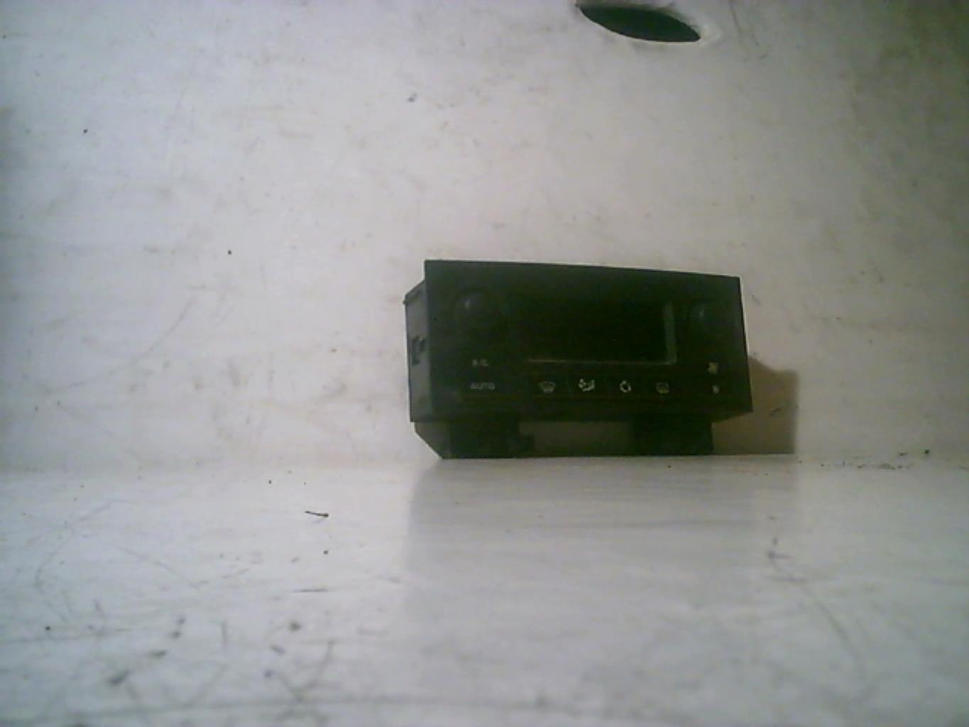 Commande chauffage PEUGEOT 307 PHASE 2 BREAK Diesel - 1