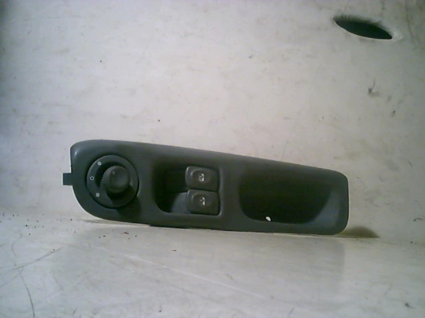 Interrupteur de leve vitre RENAULT TWINGO 1 PHASE 3 Essence - 1