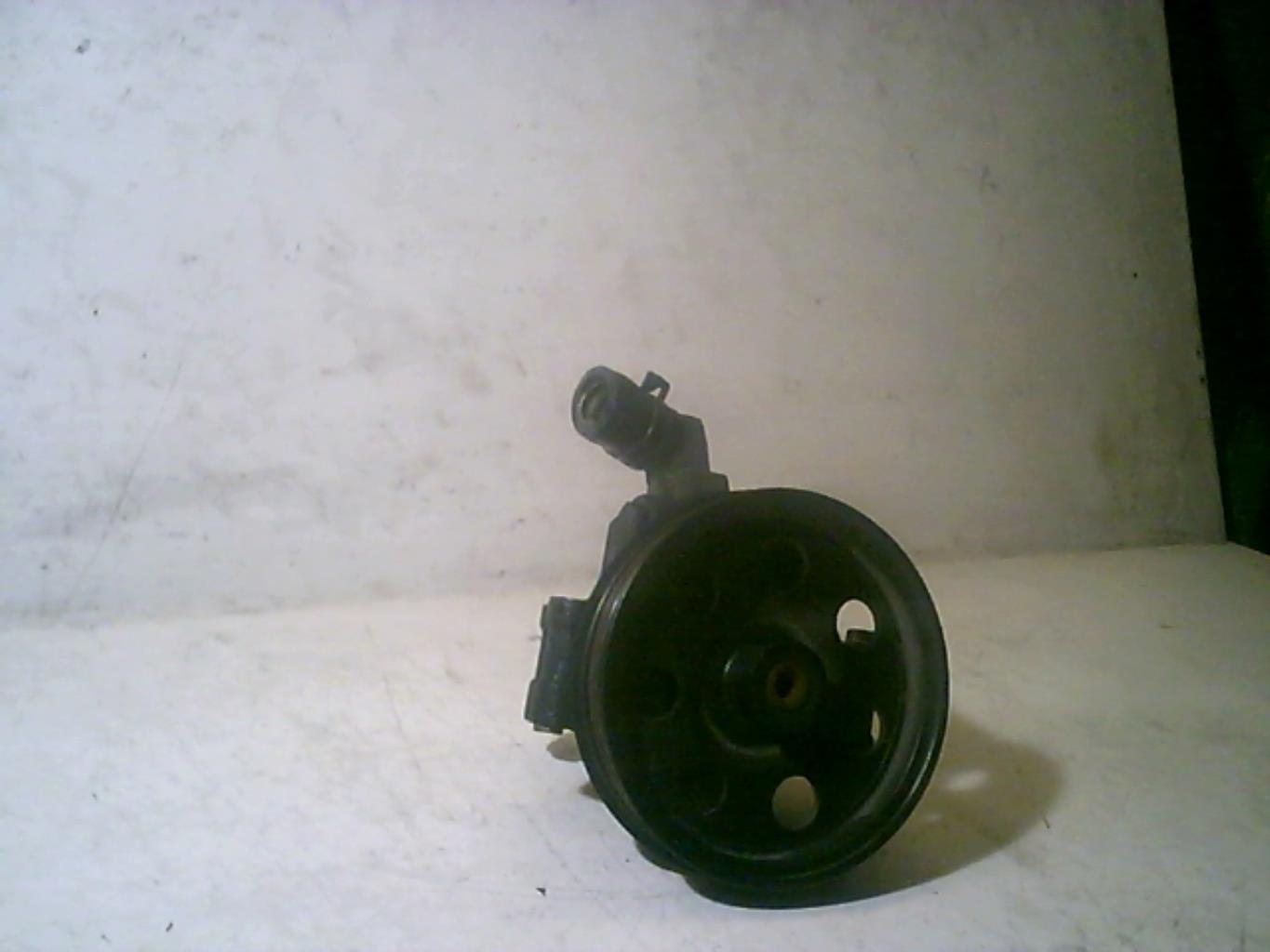 Pompe de direction FORD FOCUS 1 Diesel - 1