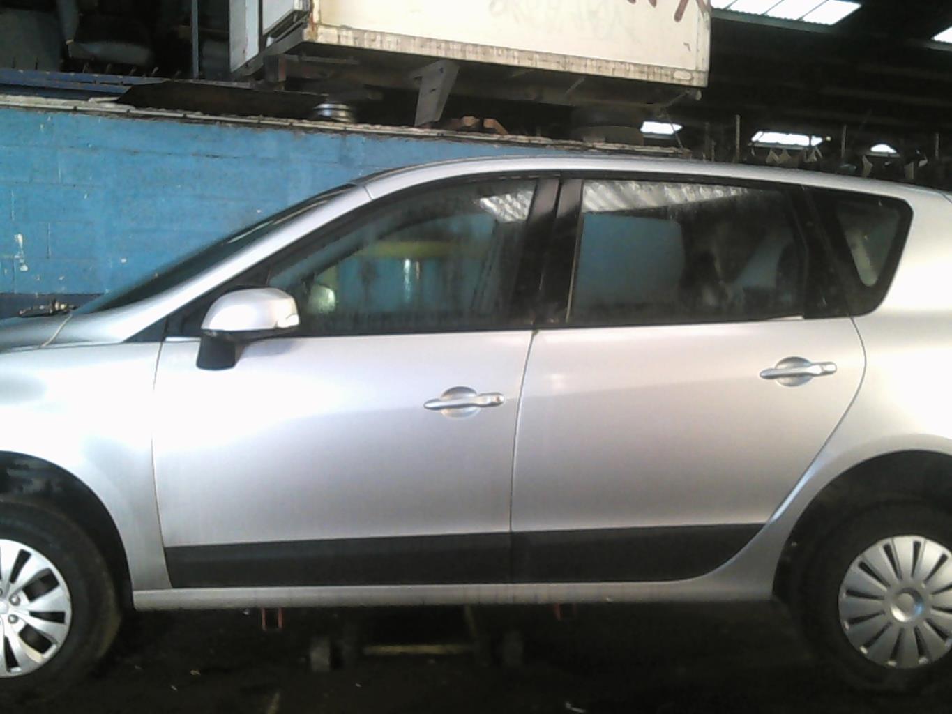 Volant RENAULT SCENIC 3 PHASE 1 Diesel - 1