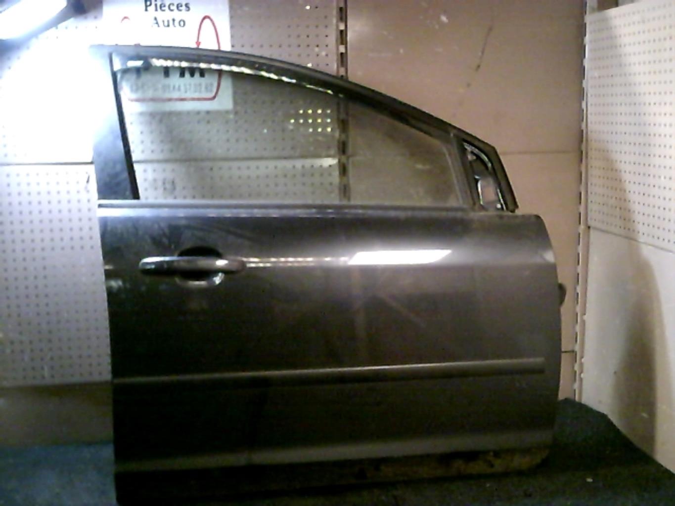 Porte avant droit FORD FOCUS 2 PHASE 1 BREAK Diesel - 1