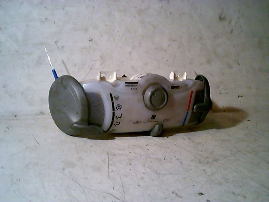 Commande chauffage PEUGEOT 107 PHASE 1 Diesel - 1