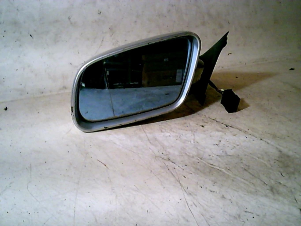 Retroviseur gauche AUDI A4 1 AVANT PHASE 2 BREAK Diesel - 1