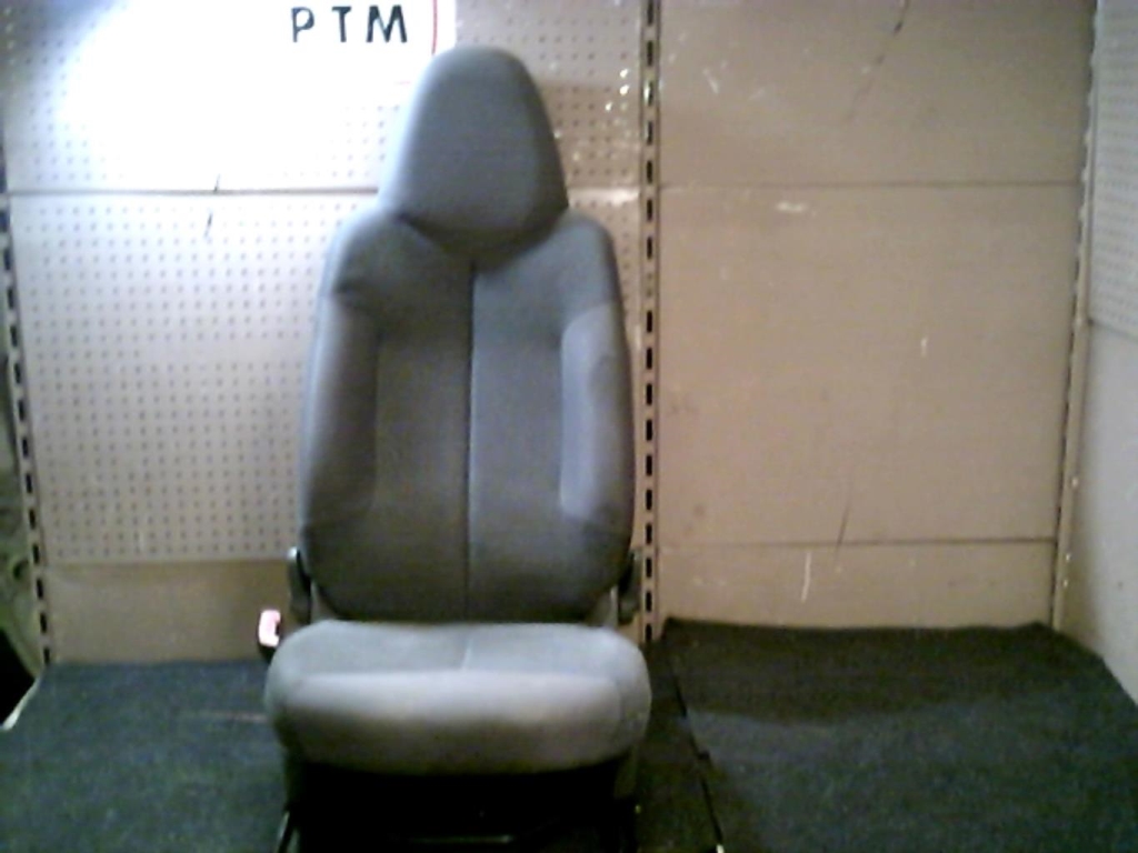 Siege avant gauche PEUGEOT 107 PHASE 1 Diesel - 1
