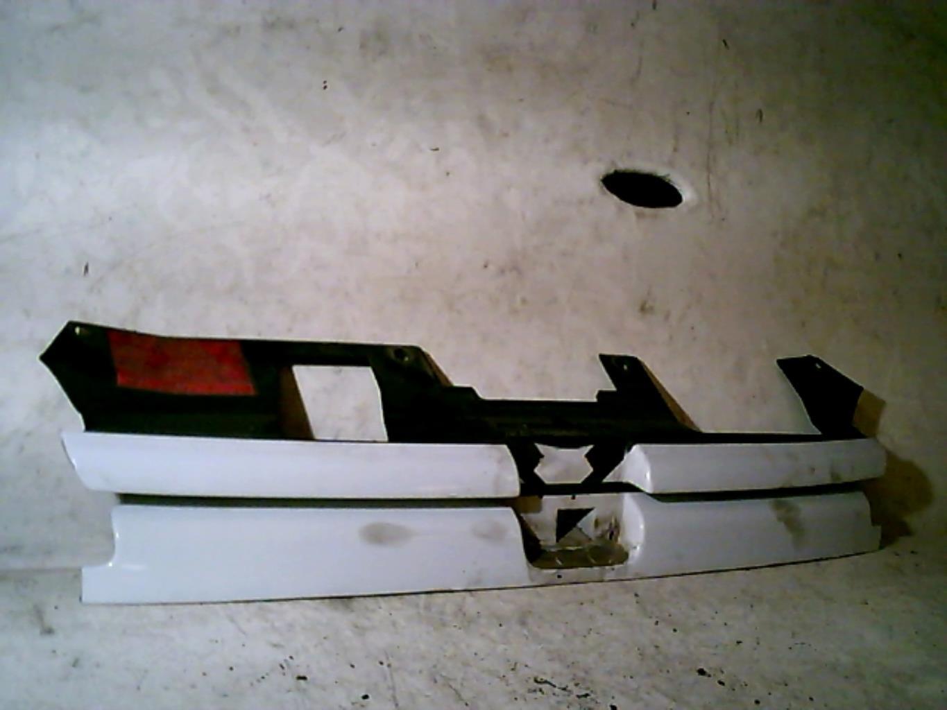 Calandre PEUGEOT 306 PHASE 1 Essence - 1