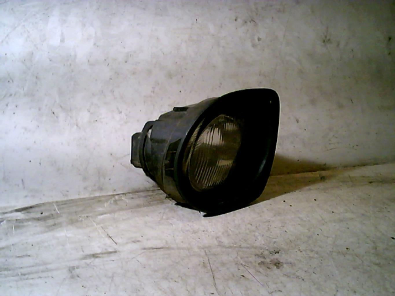 Anti brouillard droit (feux) RENAULT CLIO 2 PHASE 1 Essence - 1
