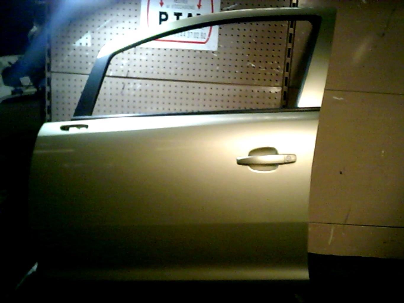 Porte avant gauche OPEL CORSA D PHASE 1 Diesel - 1