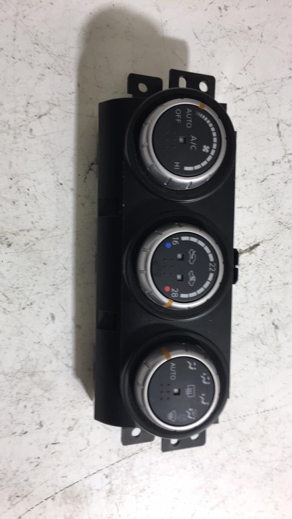 Commande chauffage NISSAN X-TRAIL 2 PHASE 1 Diesel - 1