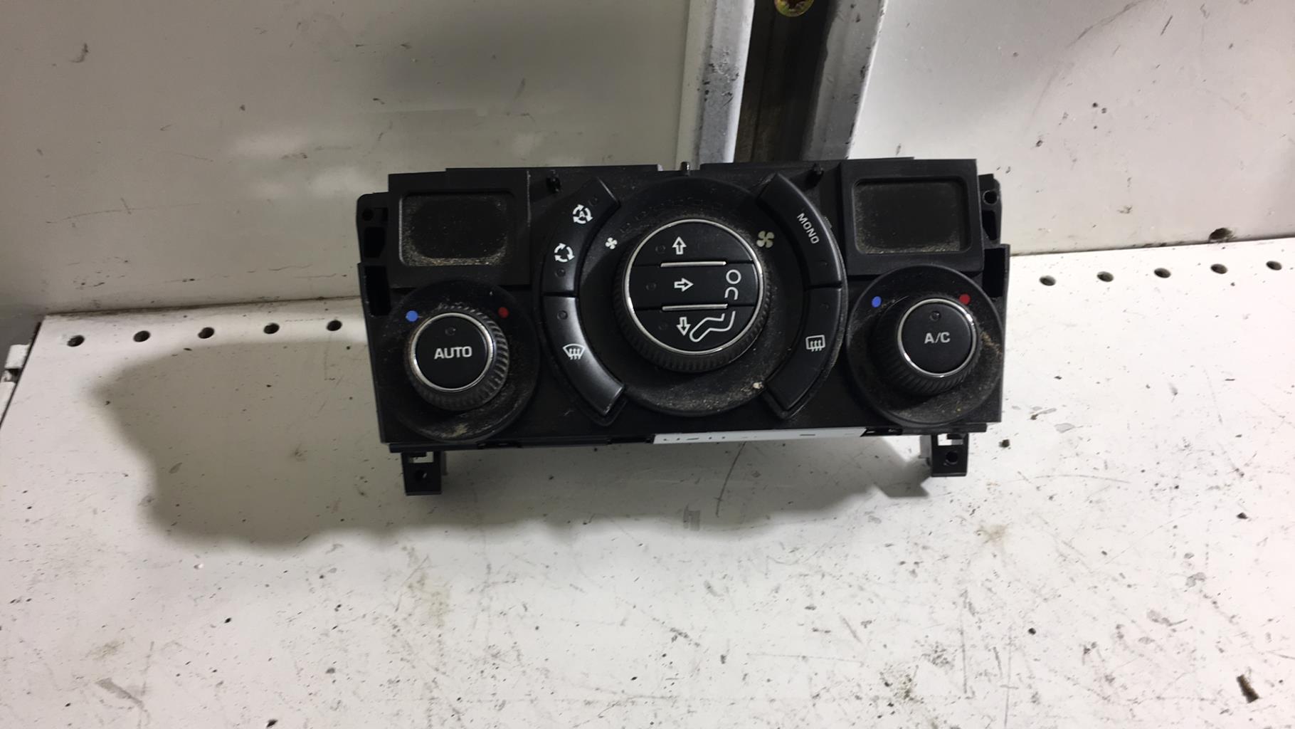 Commande chauffage PEUGEOT 3008 1 PHASE 1 Diesel - 1