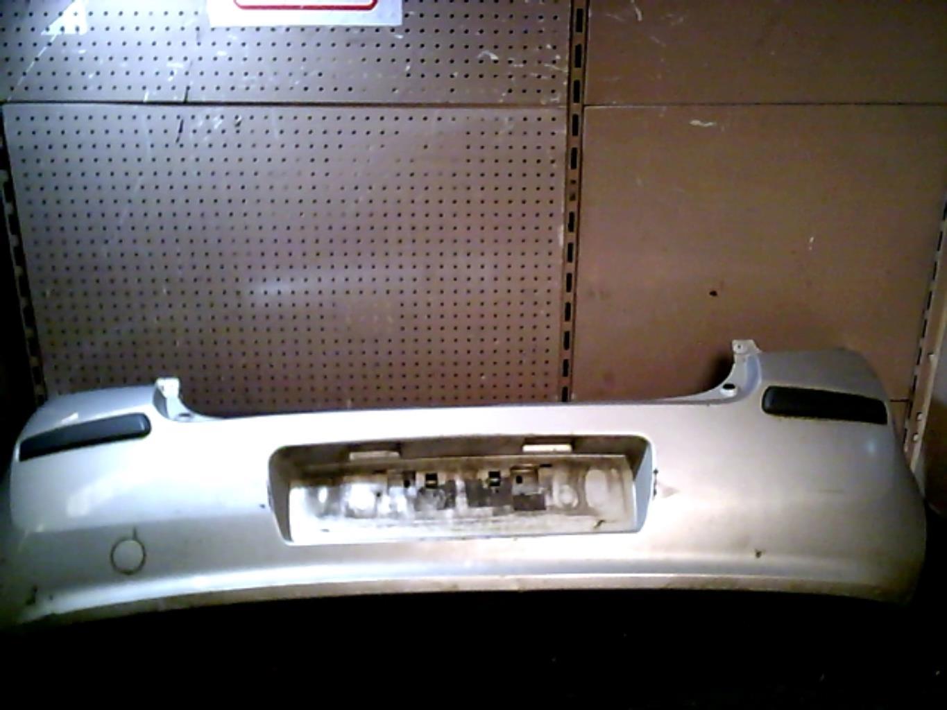 Pare choc arriere RENAULT CLIO 3 PHASE 1 Diesel - 1