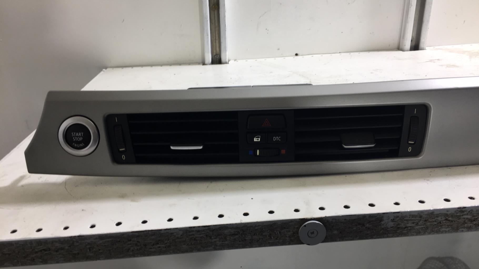 Aerateur tableau de bord BMW SERIE 3 E91 TOURING PHASE 1 BREAK Diesel - 1