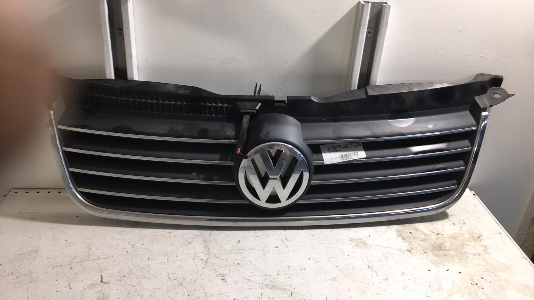 Calandre VOLKSWAGEN PASSAT 4 PHASE 2 BREAK Diesel - 1