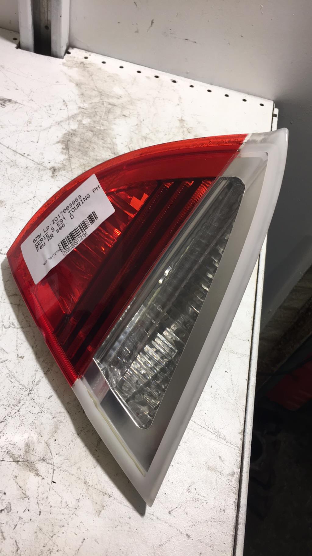 Feu arriere secondaire droit (feux) BMW SERIE 3 E91 TOURING PHASE 1 BREAK Diesel - 1