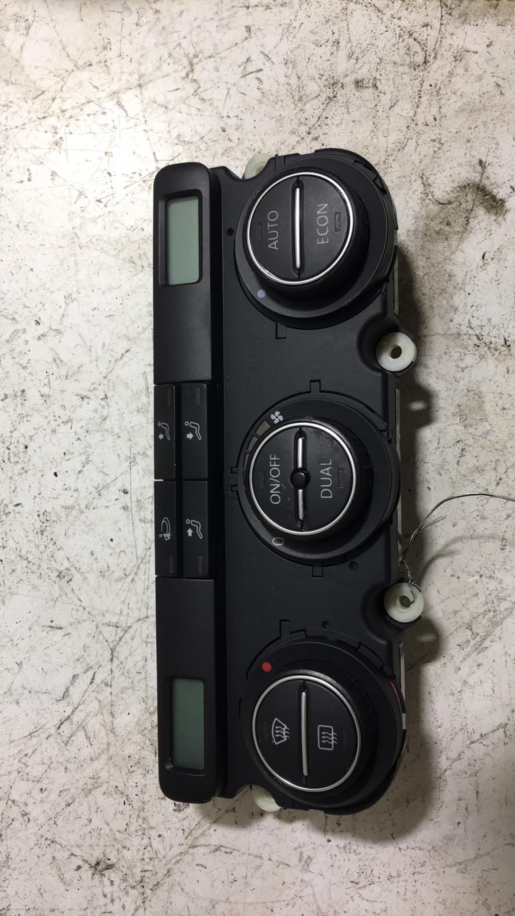 Commande chauffage VOLKSWAGEN GOLF 5 Diesel - 1