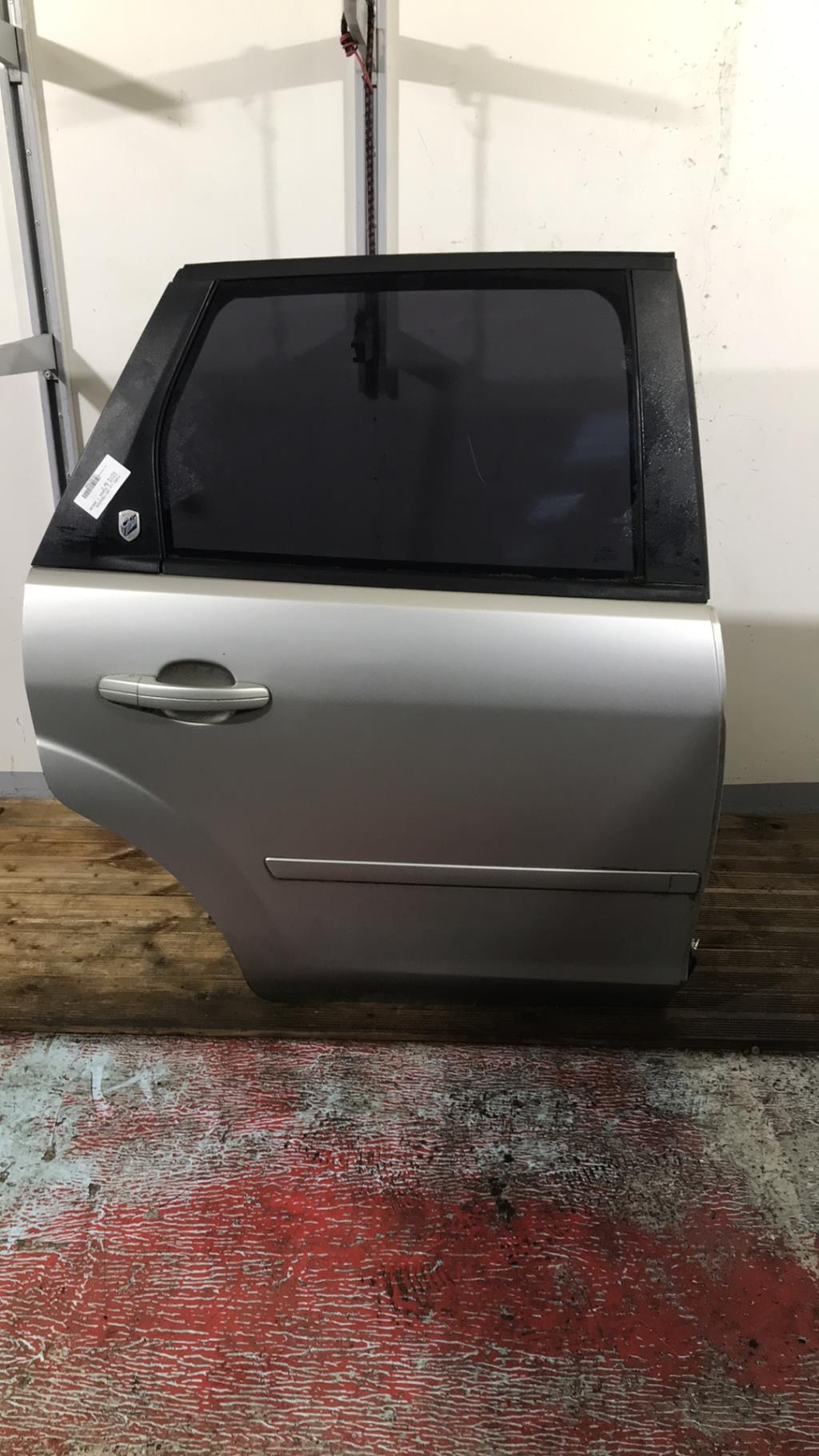 Porte arriere droit FORD FOCUS 2 PHASE 1 BREAK Diesel - 1